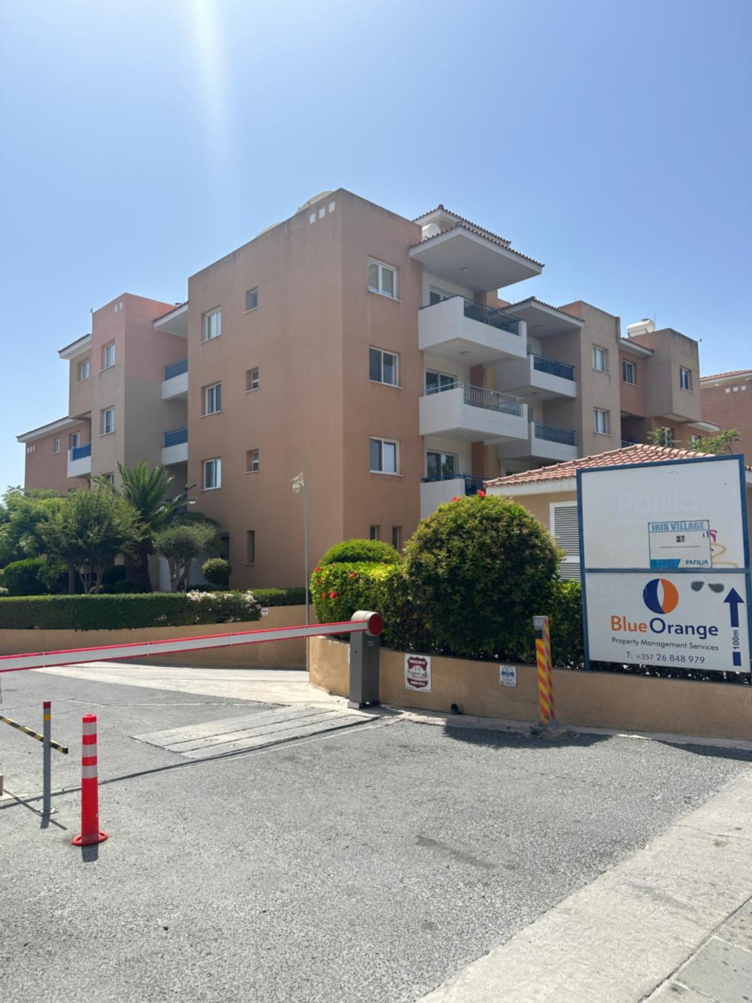 H&O Golden Sun Suite Paphos Bagian luar foto